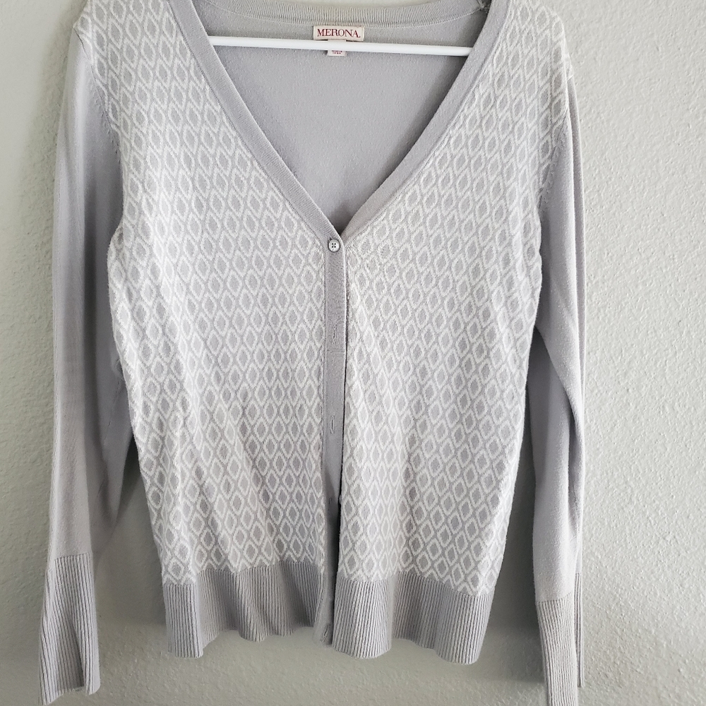 Gray pattern cardigan